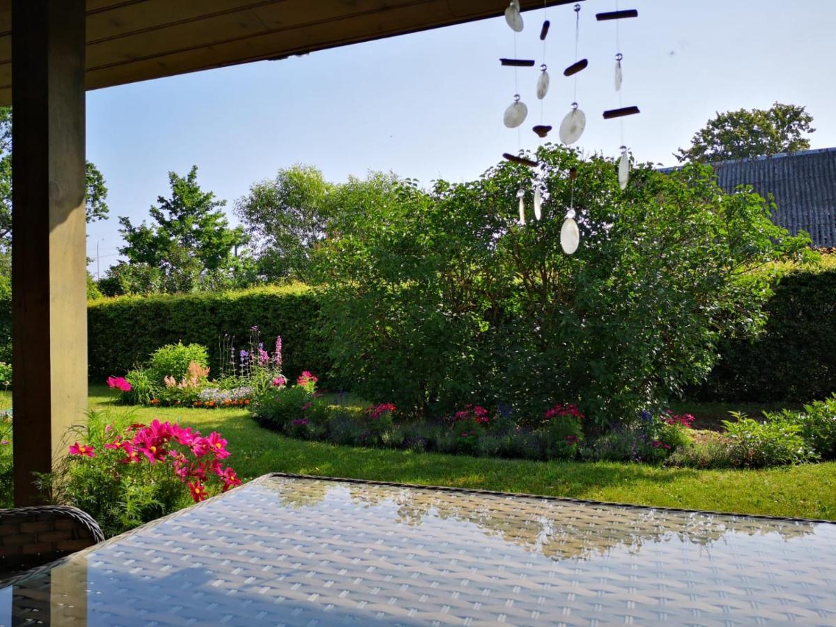 Villa Namins Pie Juras Lapmežciems Exterior foto